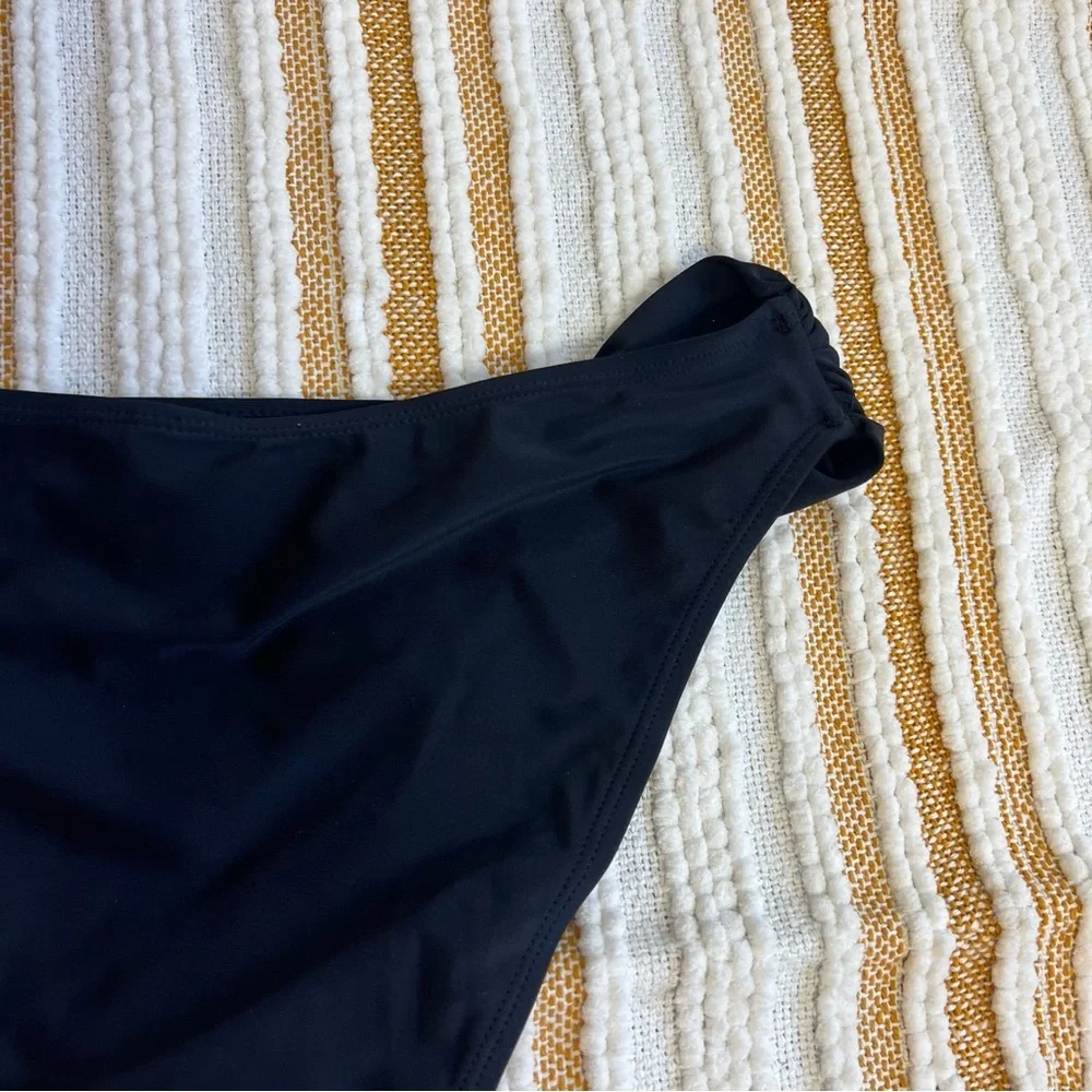 NWT Bikini Bottom‎ Low Waisted Sexy Swimsuit Ruched Sides Hipster Swim Bottom L